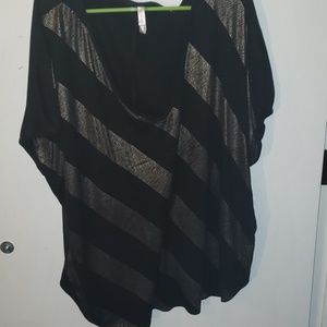 Metallic striped v neck